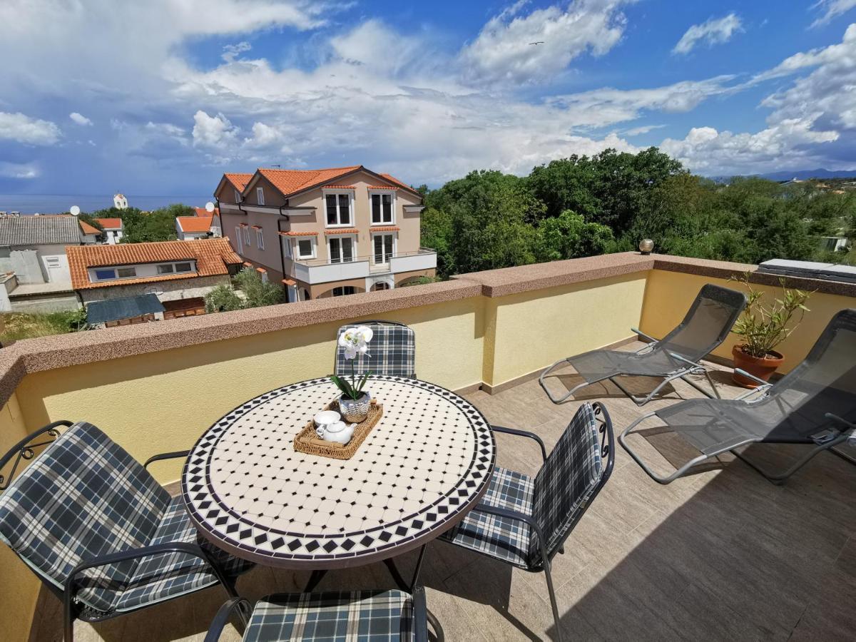 Apartments Lea 2 Malinska Exterior photo