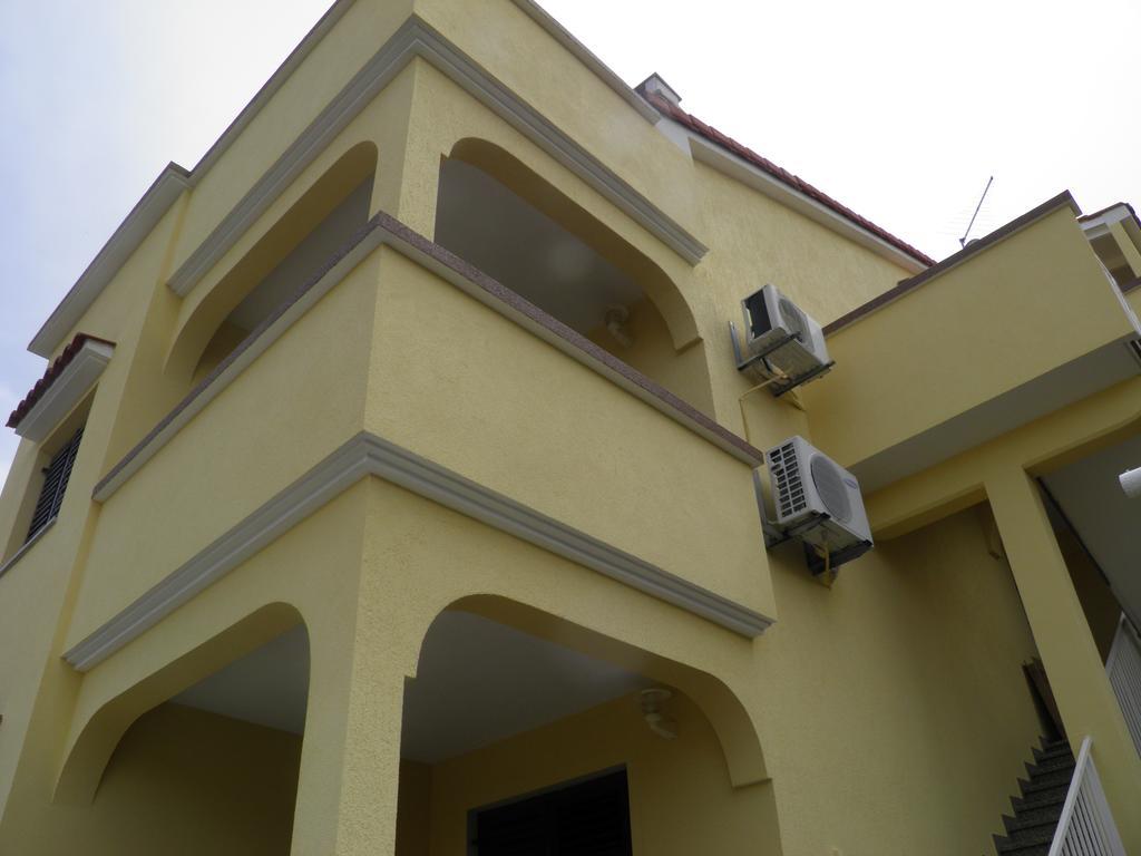 Apartments Lea 2 Malinska Exterior photo